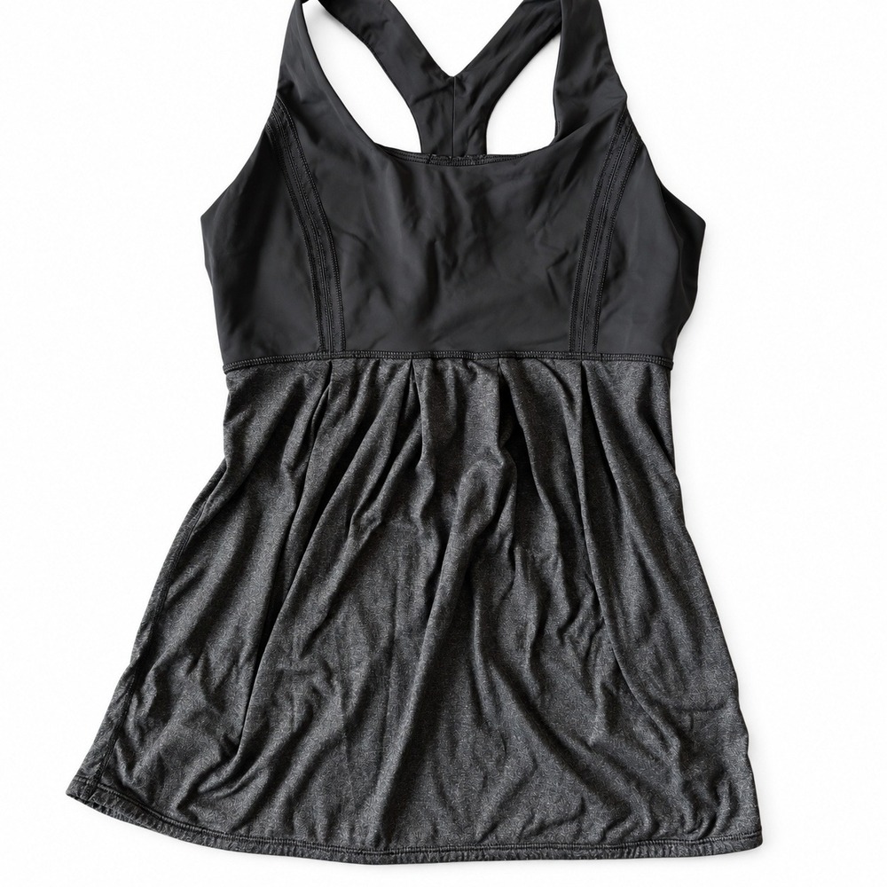 Lululemon No Limits Tank Top Size 8 Grey Black Racerback Built-In Bra Yoga